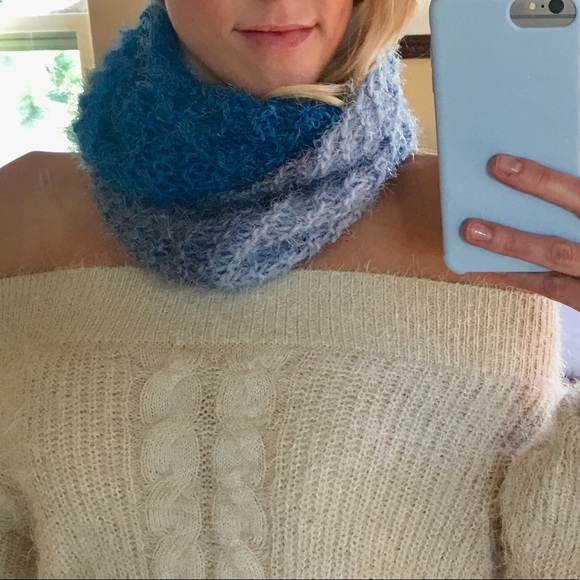 Homemade chunky knit scarf - Picture 4 of 7